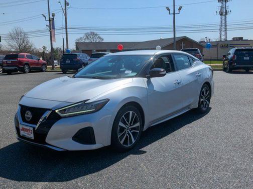 2023 Nissan Maxima SV Xtronic CVT