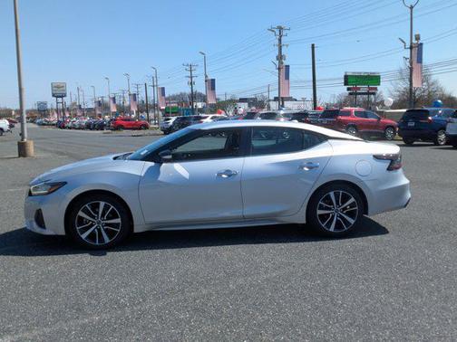 2023 Nissan Maxima SV Xtronic CVT