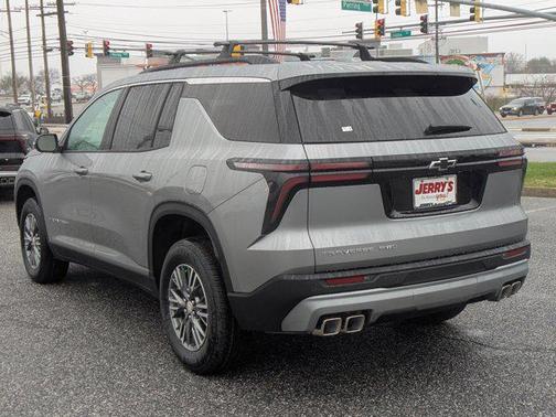 Sterling Gray Metallic 2026 Chevrolet Traverse LT