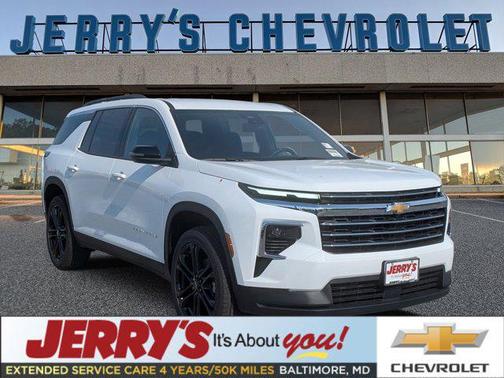 Summit White 2026 Chevrolet Traverse LT
