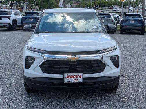 Summit White 2026 Chevrolet Trailblazer LS
