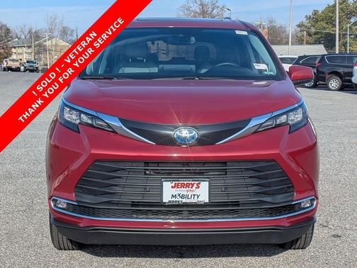 Ruby Flare Pearl 2024 Toyota Sienna XLE