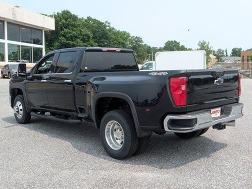 2025 Chevrolet Silverado 3500 LTZ
