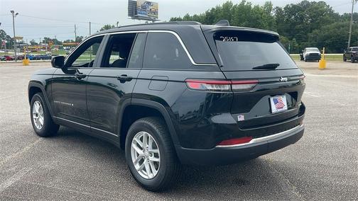 2025 Jeep Grand Cherokee Laredo X