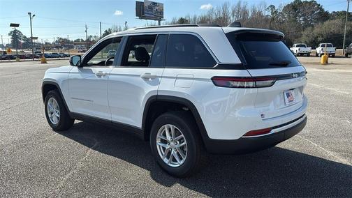 2025 Jeep Grand Cherokee Laredo X