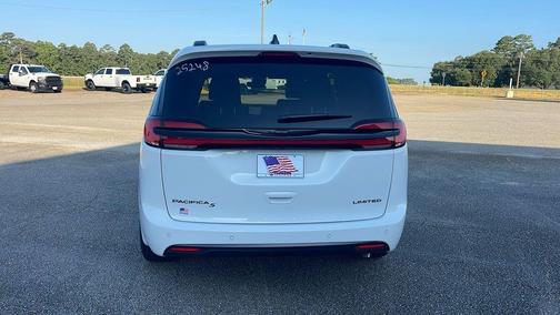 2025 Chrysler Pacifica Limited
