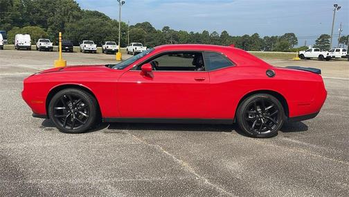 2022 Dodge Challenger SXT