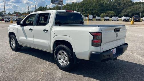 2022 Nissan Frontier S