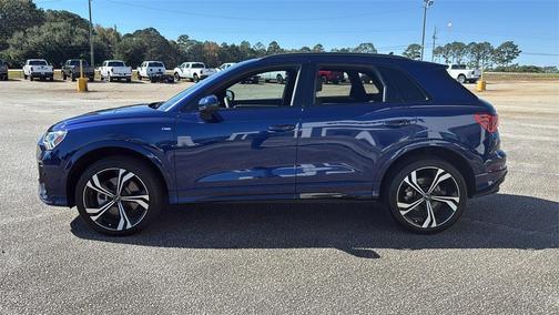 2023 Audi Q3 45 S line Premium