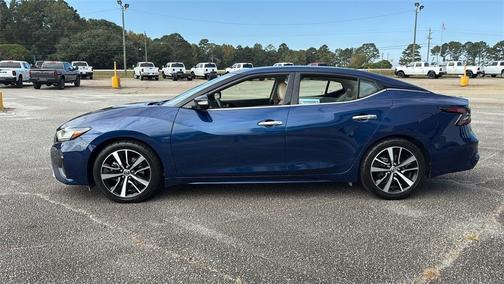 2021 Nissan Maxima SV
