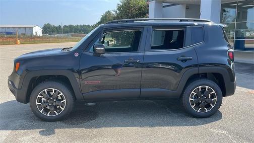 2023 Jeep Renegade Trailhawk