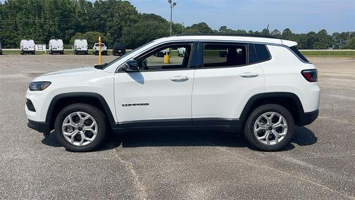 2025 Jeep Compass Latitude