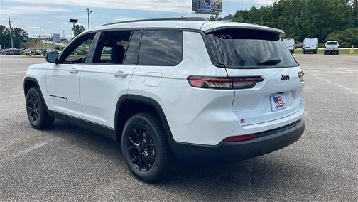 2025 Jeep Grand Cherokee L Laredo
