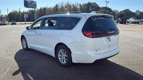 2022 Chrysler Pacifica Touring-L