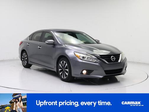 Gray 2016 Nissan Altima SL