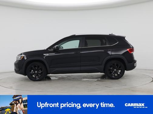 Black 2023 Volkswagen Taos SE