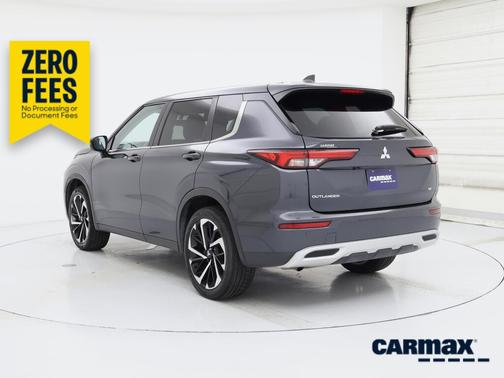 Gray 2024 Mitsubishi Outlander SE