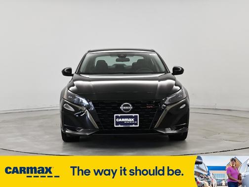 2023 Nissan Altima SR