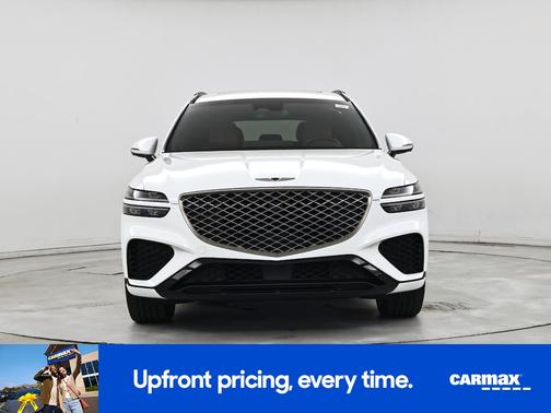White 2023 Genesis GV70