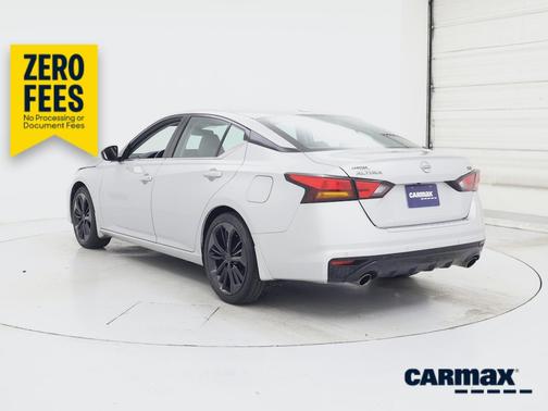 Silver 2023 Nissan Altima SR
