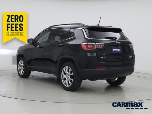 Black 2023 Jeep Compass Latitude Lux