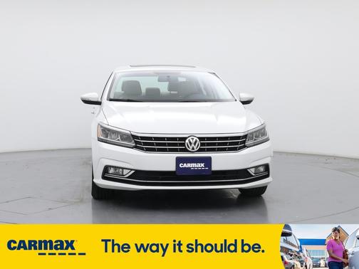 2018 Volkswagen Passat SE