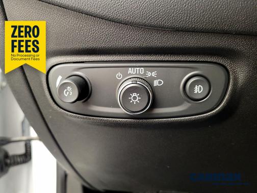 White 2021 Chevrolet Equinox LT