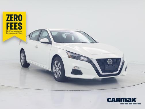 White 2022 Nissan Altima S