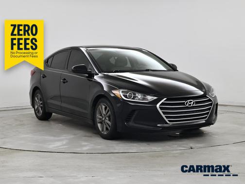 Black 2017 Hyundai ELANTRA SE