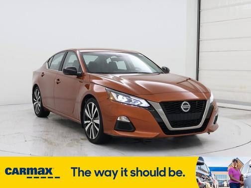 2022 Nissan Altima SR