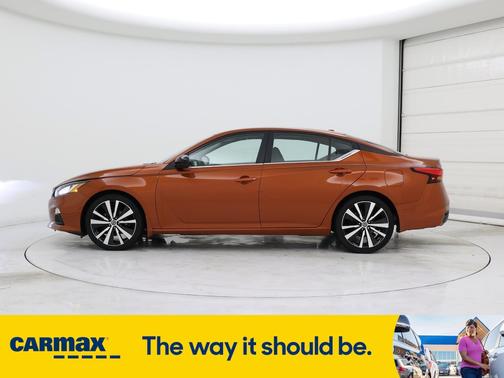 2022 Nissan Altima SR