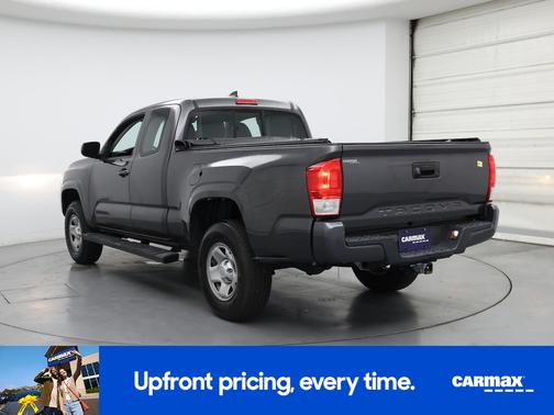 2017 Toyota Tacoma SR