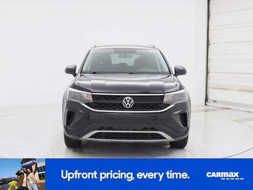 Black 2022 Volkswagen Taos SE