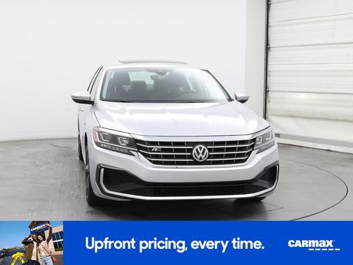 2020 Volkswagen Passat R-Line