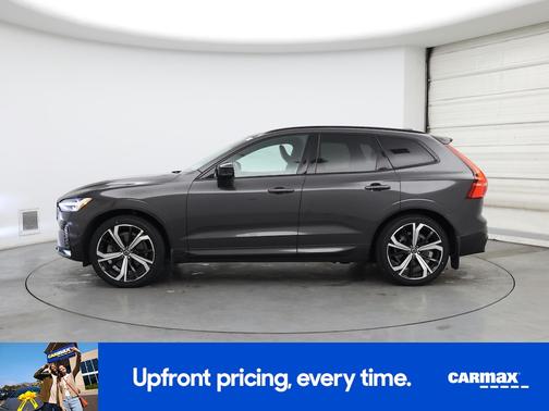 2022 Volvo XC60 B6 R-Design