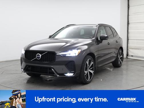 2022 Volvo XC60 B6 R-Design