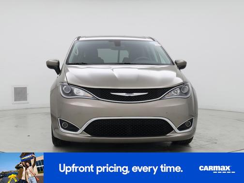 2017 Chrysler Pacifica Touring Plus