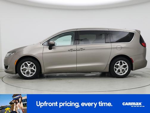 2017 Chrysler Pacifica Touring Plus