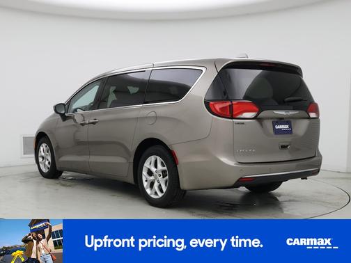 2017 Chrysler Pacifica Touring Plus