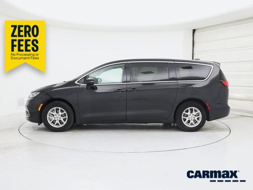 Black 2023 Chrysler Pacifica Touring L
