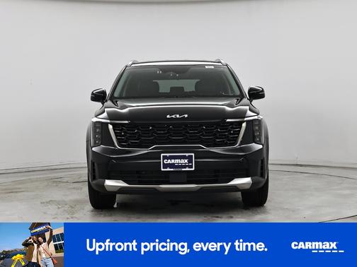 Black 2024 Kia Sorento S