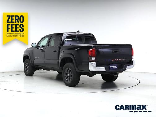 Black 2022 Toyota Tacoma SR5