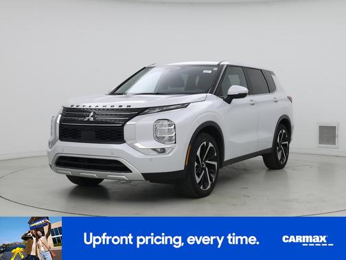 Gray 2024 Mitsubishi Outlander SE