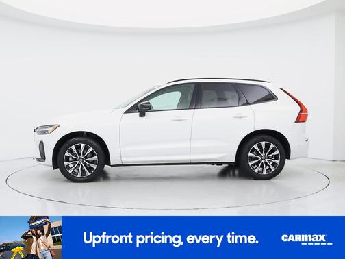 2024 Volvo XC60 B5 Plus Dark Theme