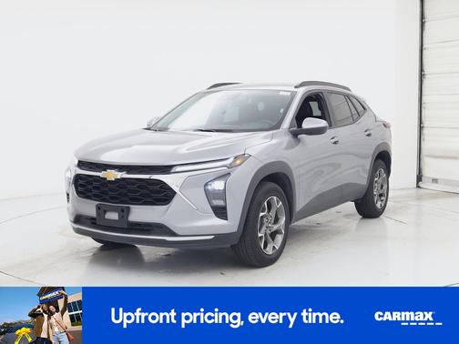 Gray 2025 Chevrolet Trax LT