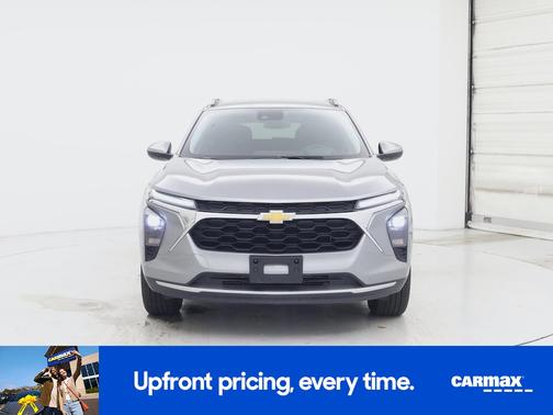 Gray 2025 Chevrolet Trax LT