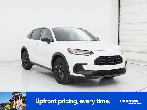White 2023 Honda HR-V Sport