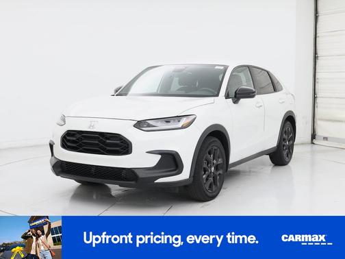 White 2023 Honda HR-V Sport