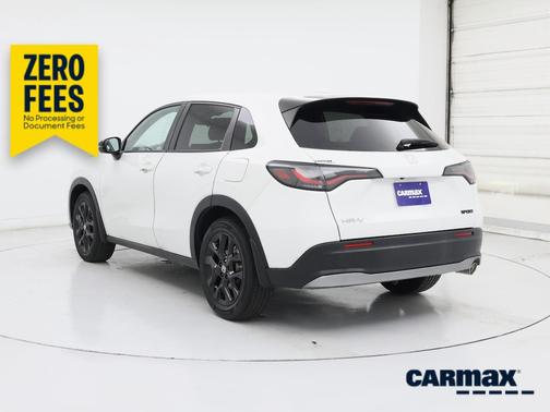 White 2023 Honda HR-V Sport