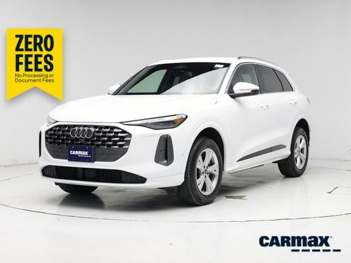 White 2025 Audi Q5 Premium
